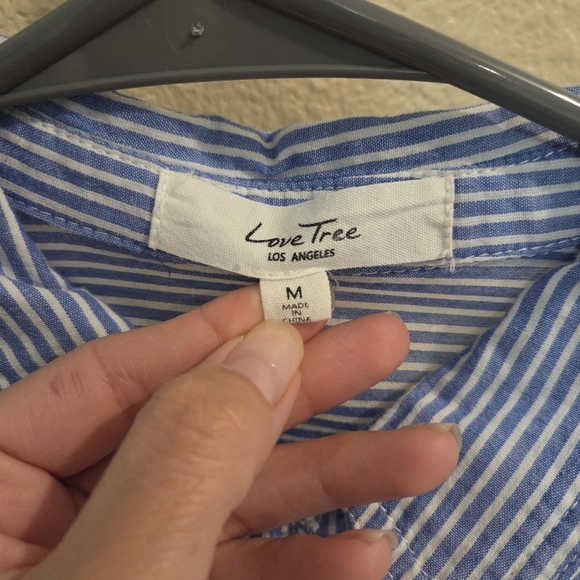 Love Tree Women Blue White Striped Button up Long Sleeve Shirt Size Medium - Picture 5 of 8